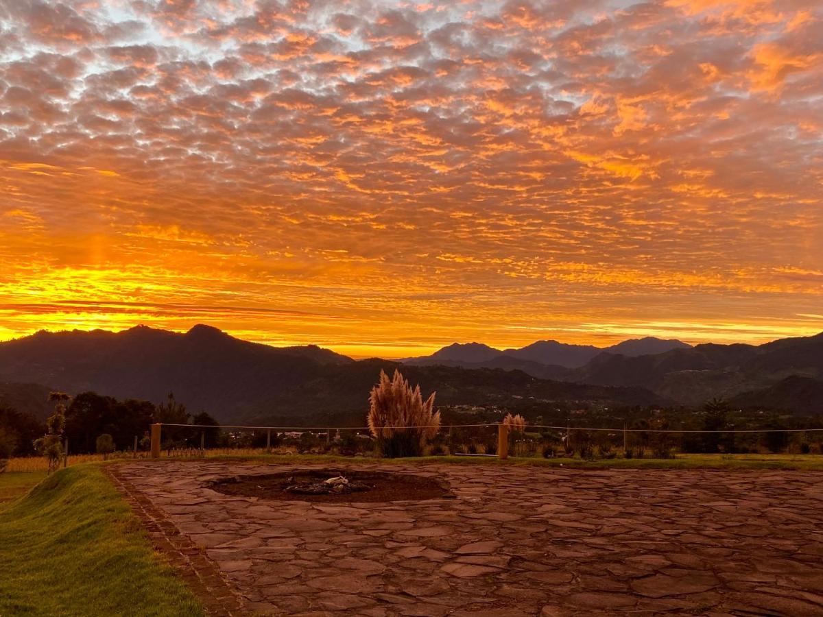 Cabanas Huerta La Mision, Zacatlan Bagian luar foto